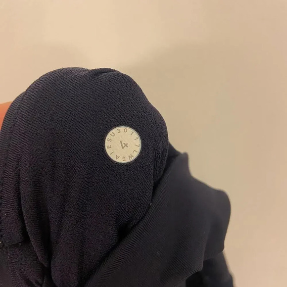 Lululemon Fresh Tracks Pant Midnight Navy Size 4 - Picture 8 of 8